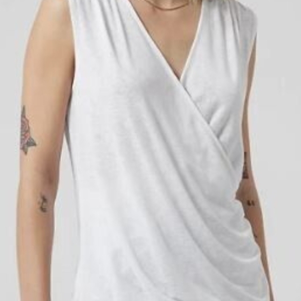 ATHLETA – Lightweight – Soft – Relaxed – Stylish